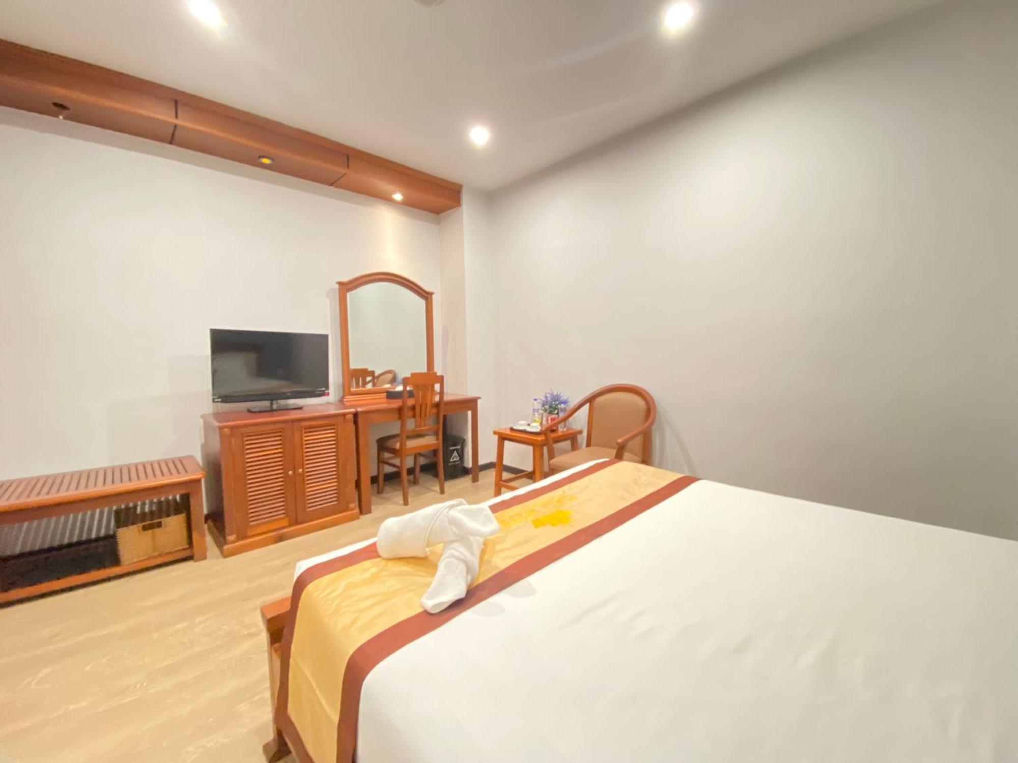 Cali Hotel Куїнон Екстер'єр фото